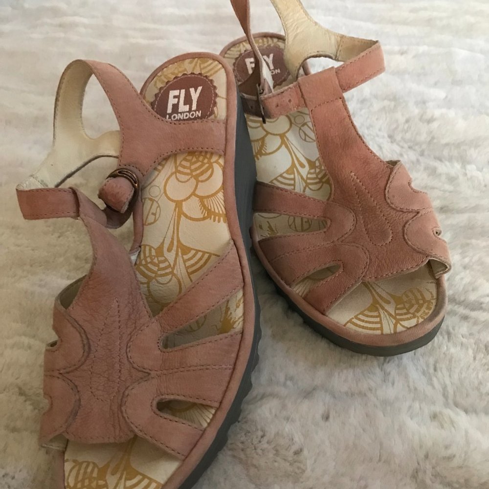 FLY LONDON WEDGE SANDALS